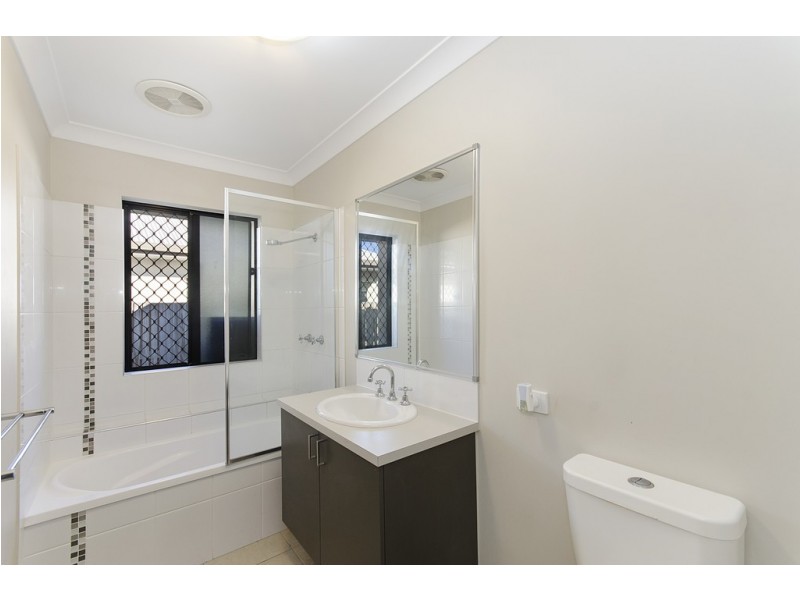 17 Iona Avenue, Burdell QLD 4818