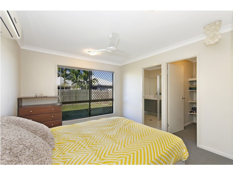 17 Iona Avenue, Burdell QLD 4818