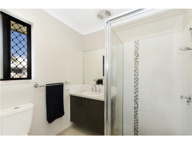 17 Iona Avenue, Burdell QLD 4818