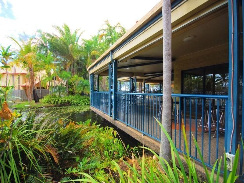 22 Cashell Crescent, Bushland Beach QLD 4818