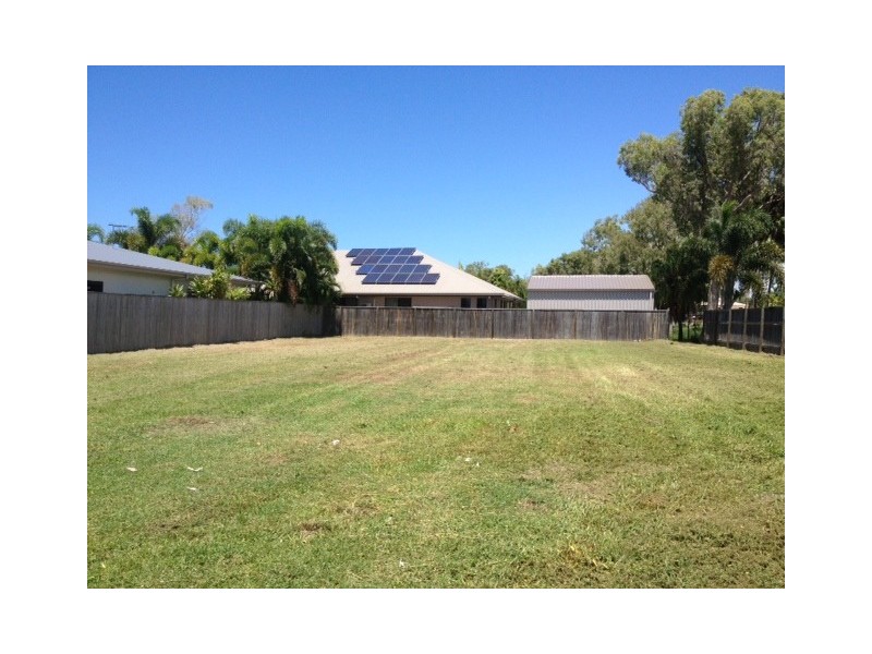 18 Margarita Court, Bushland Beach QLD 4818