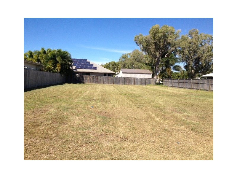 18 Margarita Court, Bushland Beach QLD 4818