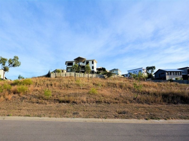41 Shutehaven Circuit, Bushland Beach QLD 4818