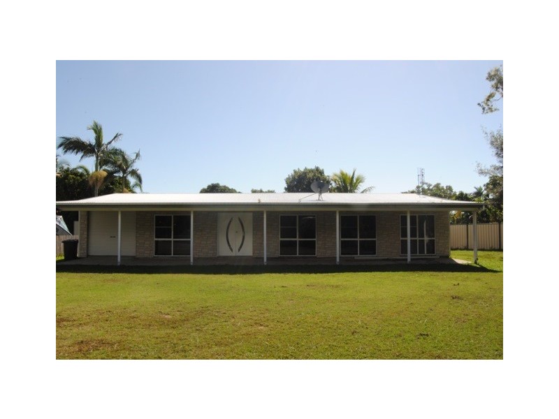 10 Fanning Court, Balgal Beach QLD 4816