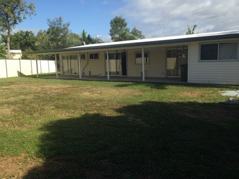 10 Fanning Court, Balgal Beach QLD 4816