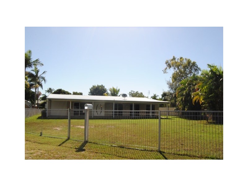 10 Fanning Court, Balgal Beach QLD 4816