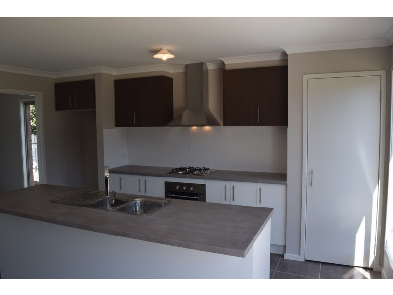 1A Summerlea Street, Trafalgar VIC 3824