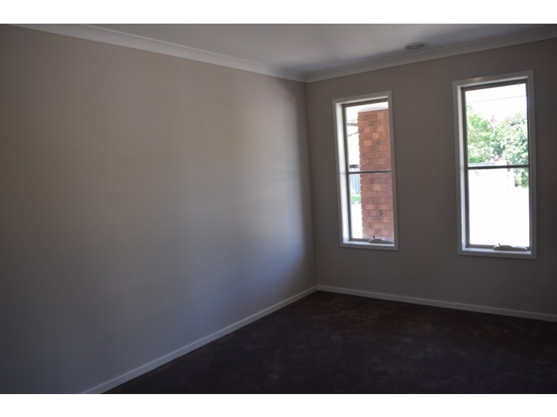 1A Summerlea Street, Trafalgar VIC 3824