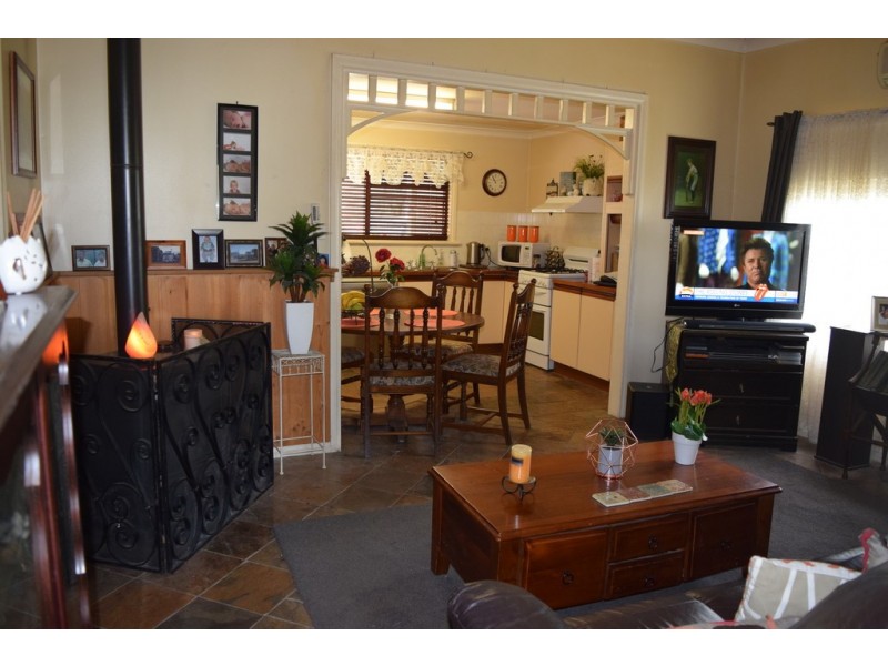 36 Chapmans Road, Trafalgar VIC 3824