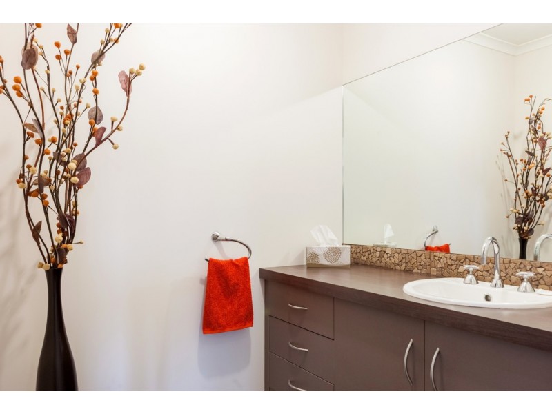 26 Parkside Drive, Moe VIC 3825