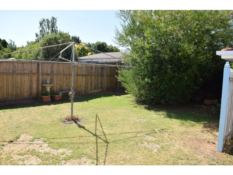 1/1-5 Johnstone Street, Thorpdale VIC 3835