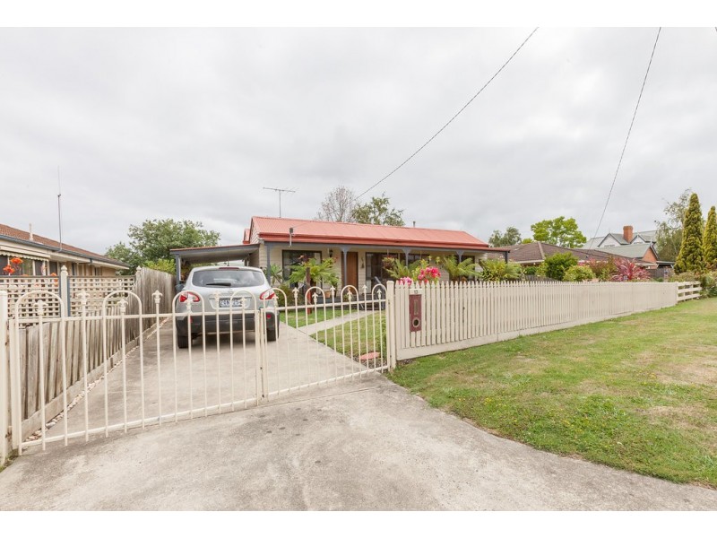 13 Centenary Drive, Trafalgar VIC 3824