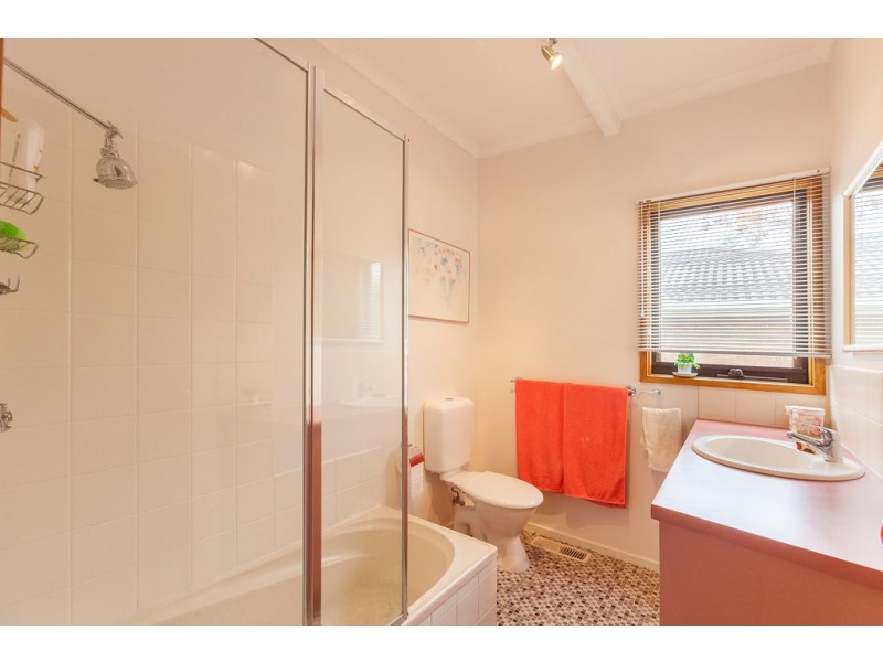 13 Centenary Drive, Trafalgar VIC 3824