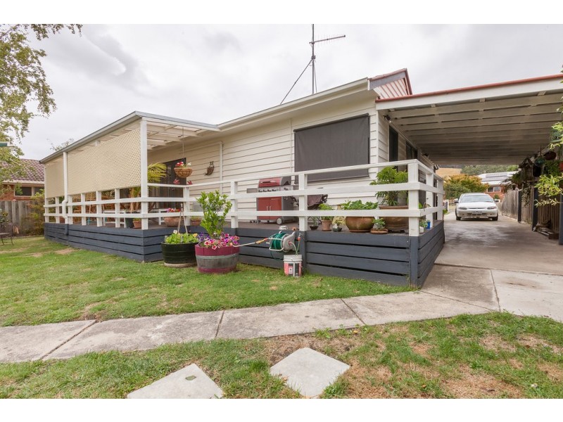 13 Centenary Drive, Trafalgar VIC 3824