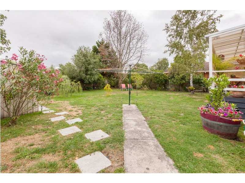 13 Centenary Drive, Trafalgar VIC 3824