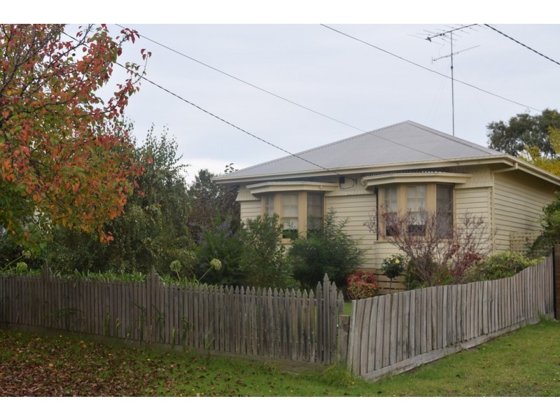 45 School Road, Trafalgar VIC 3824
