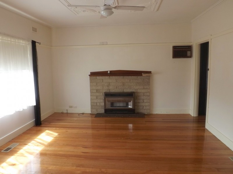 30 Chapmans Road, Trafalgar VIC 3824