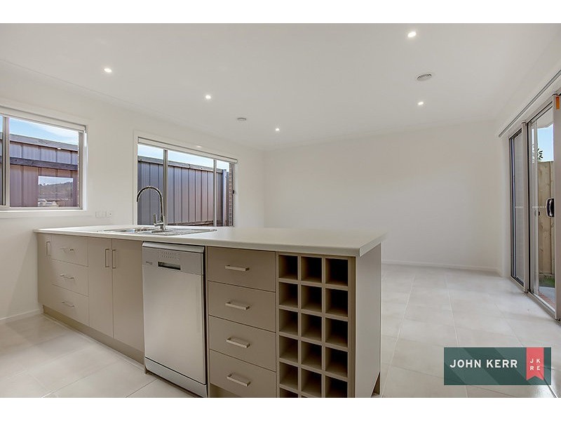UNIT 2 and 3 /10 ASHBY STREET, Trafalgar VIC 3824