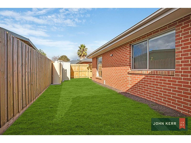 UNIT 2 and 3 /10 ASHBY STREET, Trafalgar VIC 3824