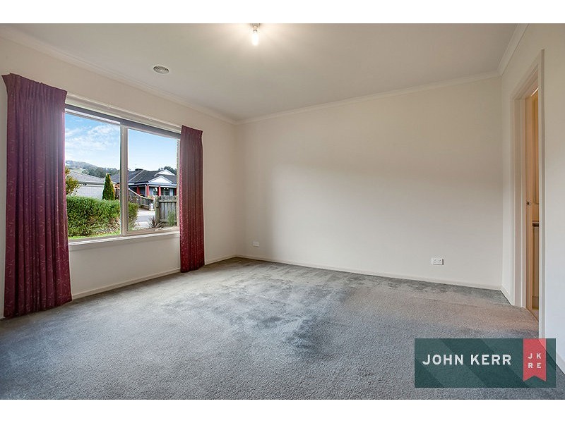31 Vincent Boulevard, Trafalgar VIC 3824