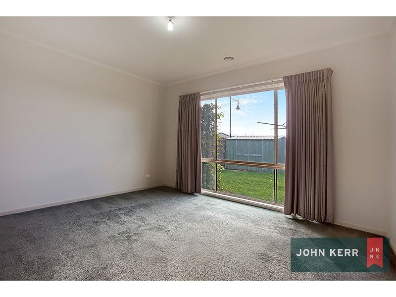 31 Vincent Boulevard, Trafalgar VIC 3824