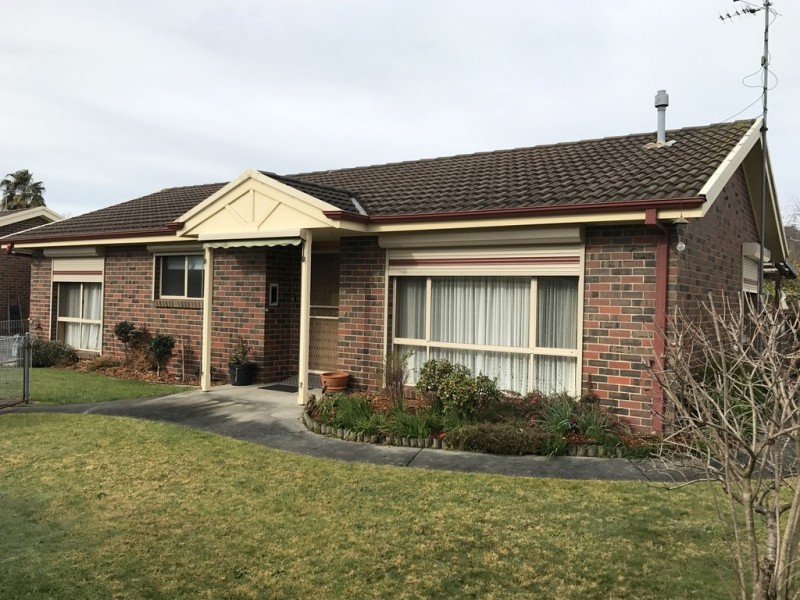 2/13 Holland Court, Trafalgar VIC 3824