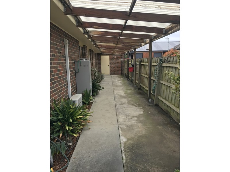 2/13 Holland Court, Trafalgar VIC 3824
