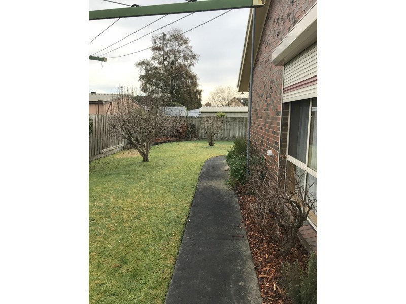 2/13 Holland Court, Trafalgar VIC 3824