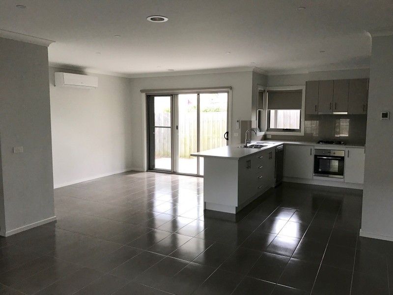 2/66 Contingent Street, Trafalgar VIC 3824
