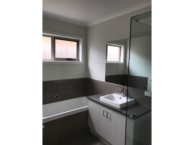 2/66 Contingent Street, Trafalgar VIC 3824