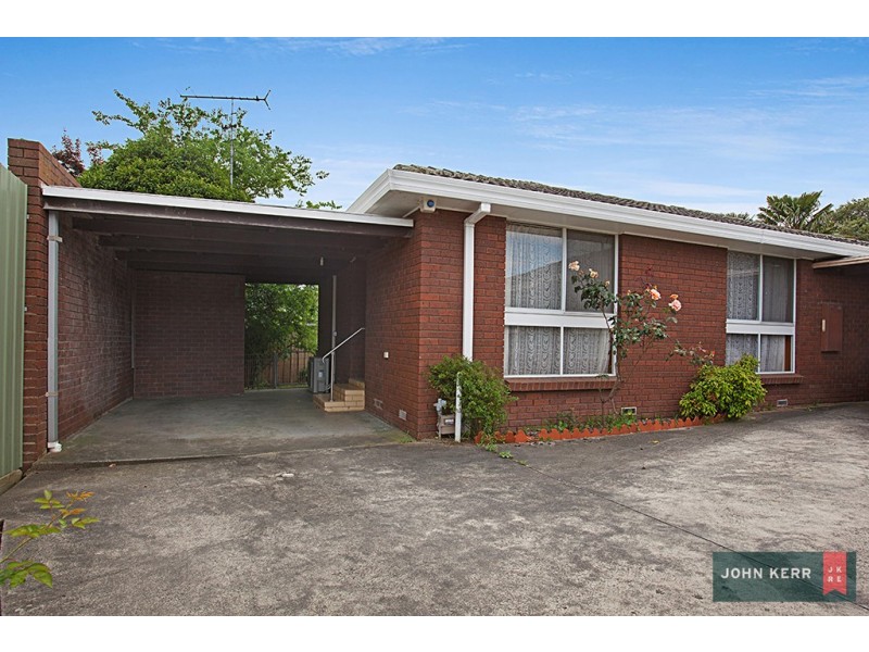 3/2 Evans Street, Trafalgar VIC 3824