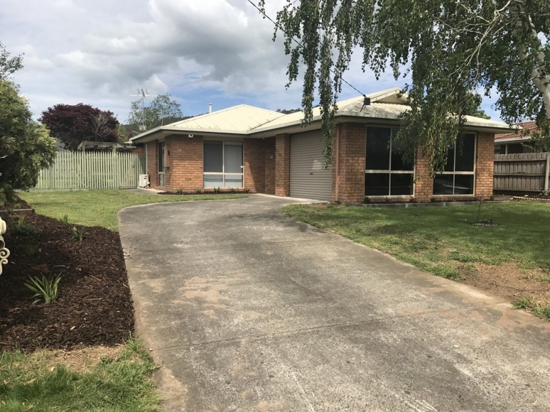 14 Cross Street, Trafalgar VIC 3824