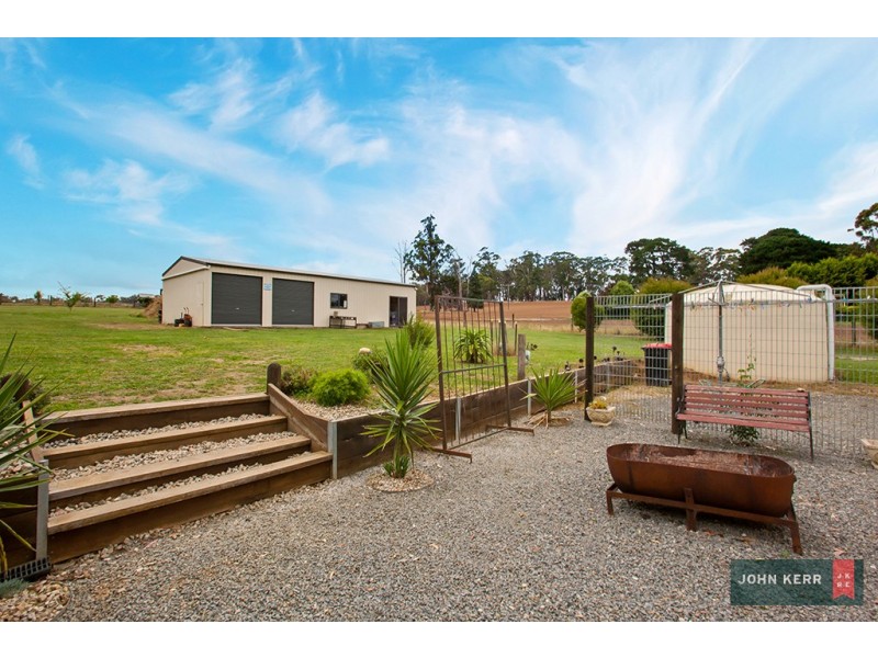 13B McDonalds Track, Narracan VIC 3824