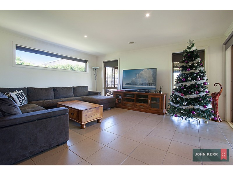 14 Vincent Boulevard, Trafalgar VIC 3824