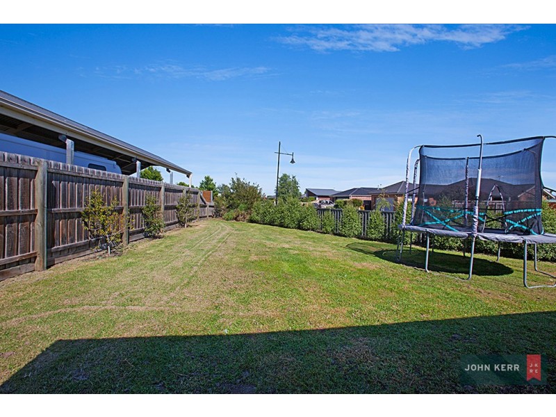 14 Vincent Boulevard, Trafalgar VIC 3824