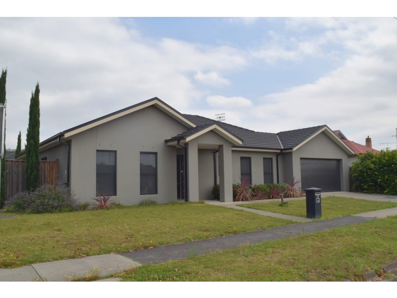 1/43 Kitchener Street, Trafalgar VIC 3824