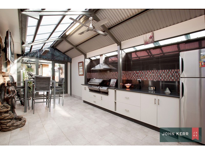 18 Cross Street, Trafalgar VIC 3824