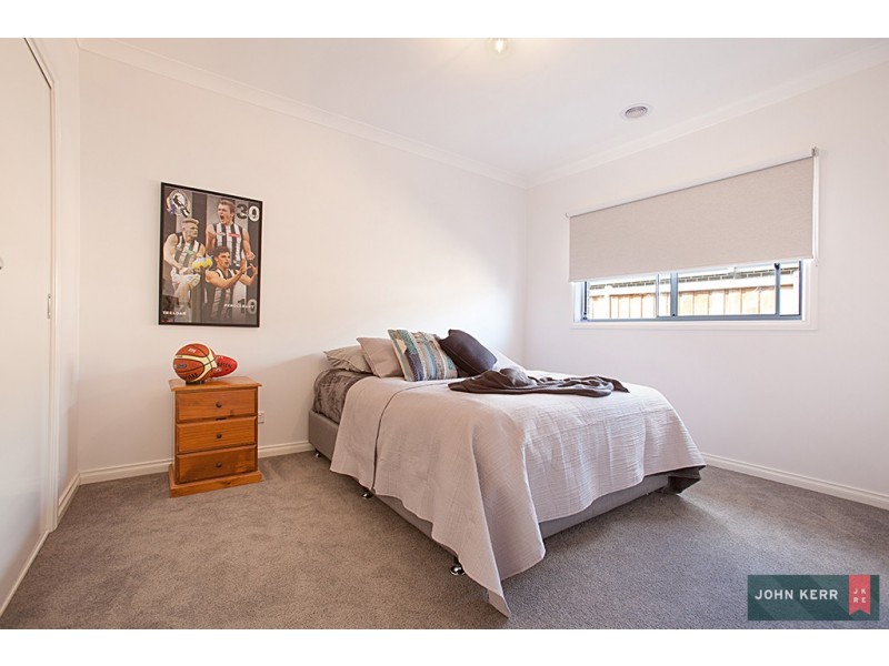 17 Collingwood Dr, Trafalgar VIC 3824