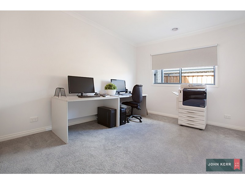 17 Collingwood Dr, Trafalgar VIC 3824