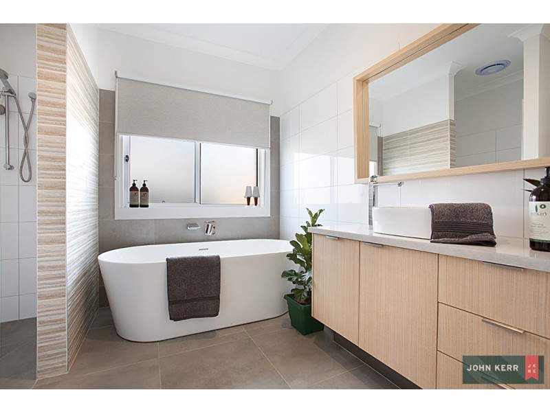 17 Collingwood Dr, Trafalgar VIC 3824