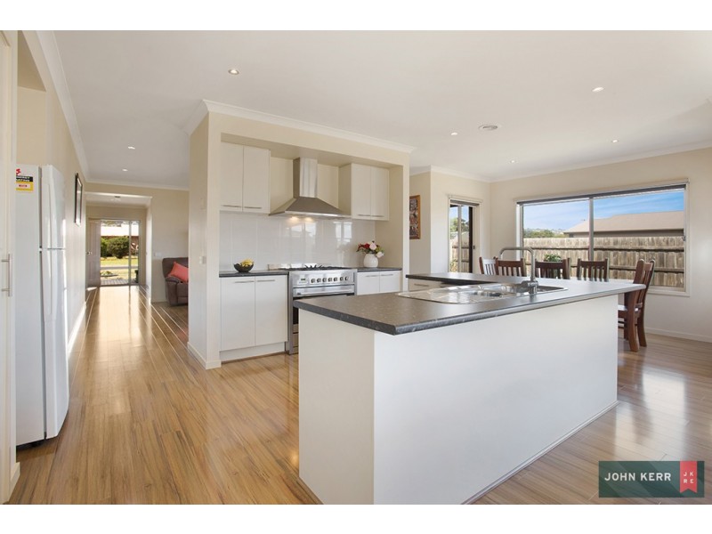 28 Nelson Road, Trafalgar VIC 3824