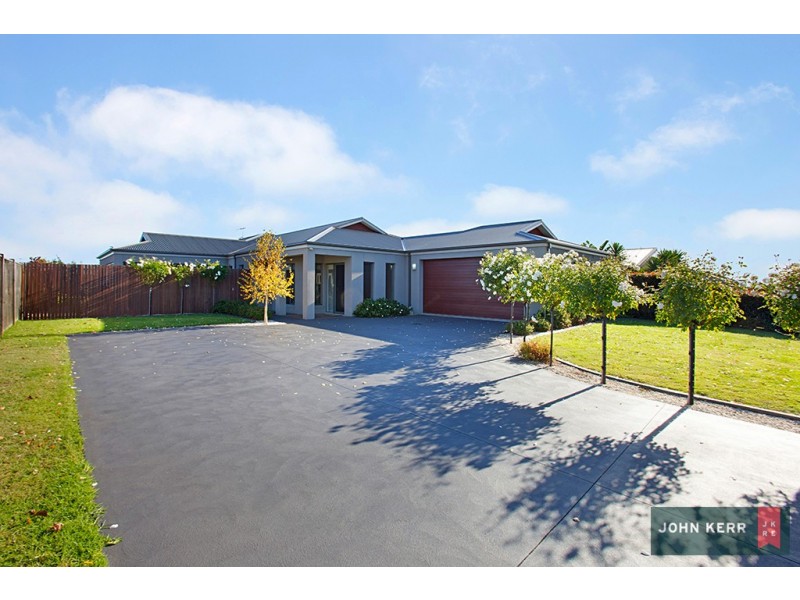 11 Villeneuve Dr, Trafalgar VIC 3824 John Kerr Real Estate (Trafalgar