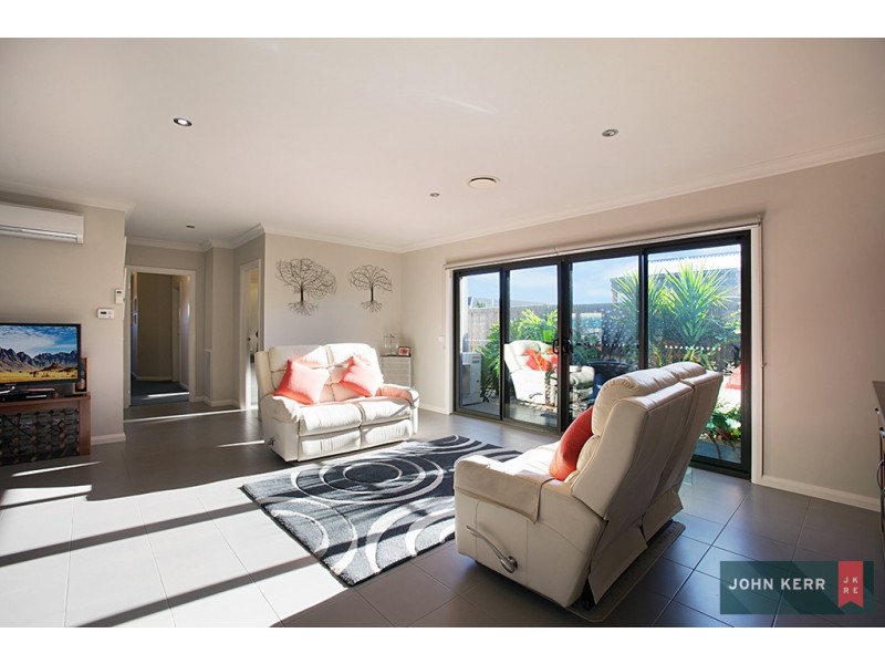 11 Villeneuve Dr, Trafalgar VIC 3824 John Kerr Real Estate (Trafalgar