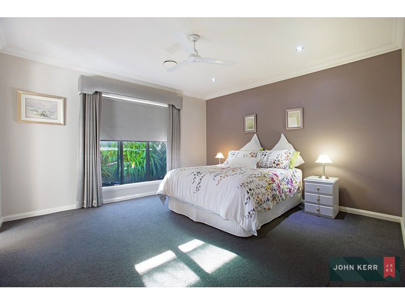 11 Villeneuve Dr, Trafalgar VIC 3824