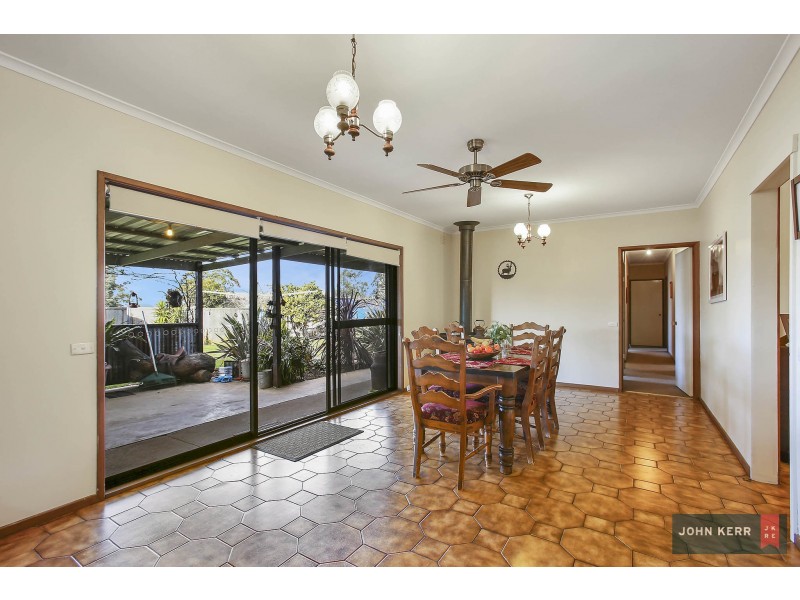 2644 Willow Grove Road, Hill End VIC 3825