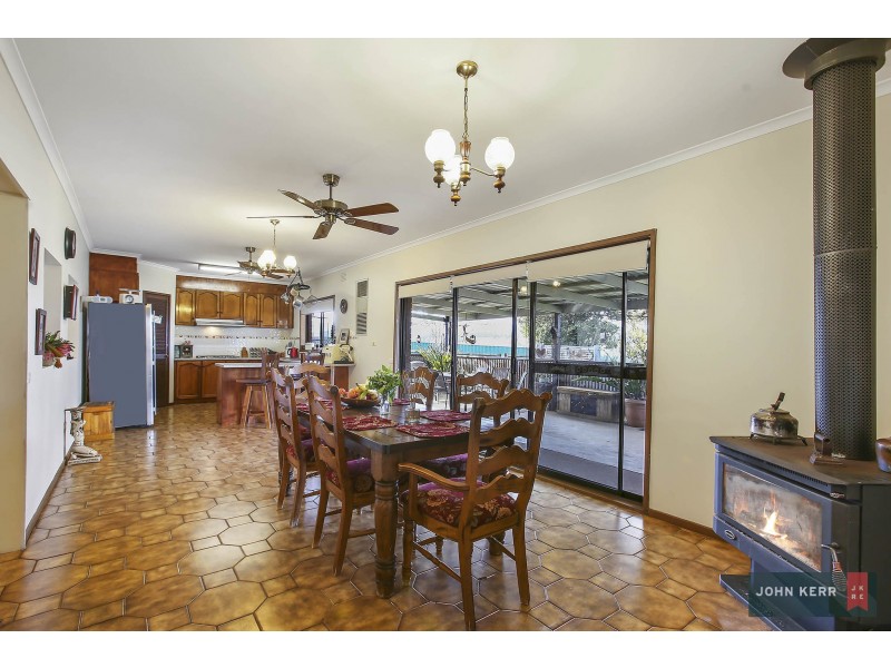 2644 Willow Grove Road, Hill End VIC 3825