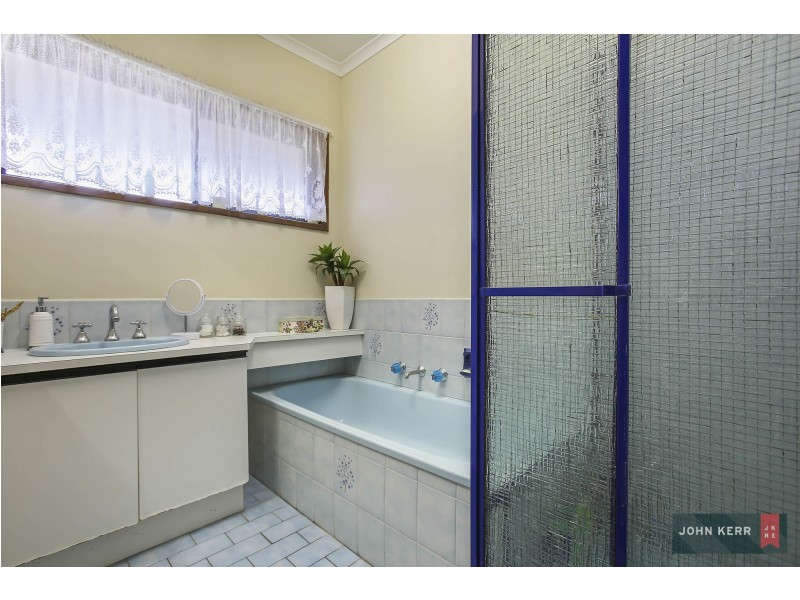 2644 Willow Grove Road, Hill End VIC 3825