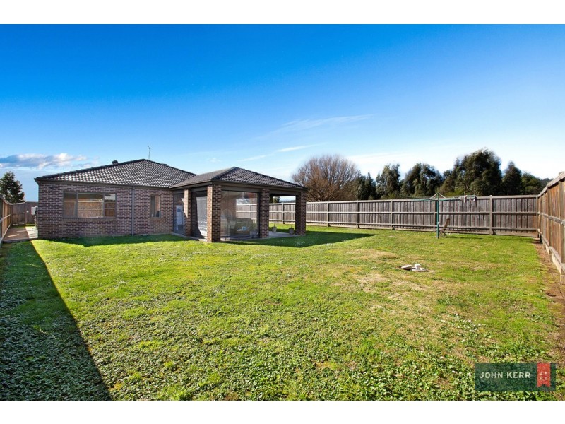 10 Berenger Avenue, Trafalgar VIC 3824