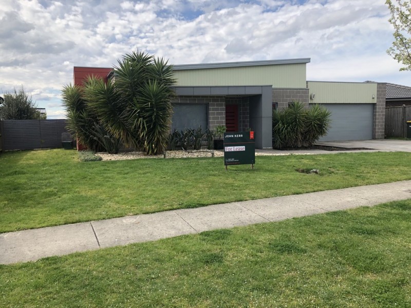 46 Villeneuve Drive, Trafalgar VIC 3824