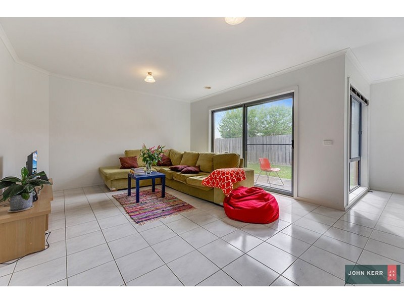 17 Vincent Boulevard, Trafalgar VIC 3824